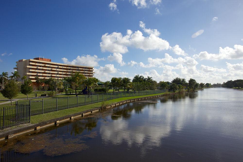 Chateau Mar Golf Resort, Trademark Collection By Wyndham Lauderhill Dış mekan fotoğraf