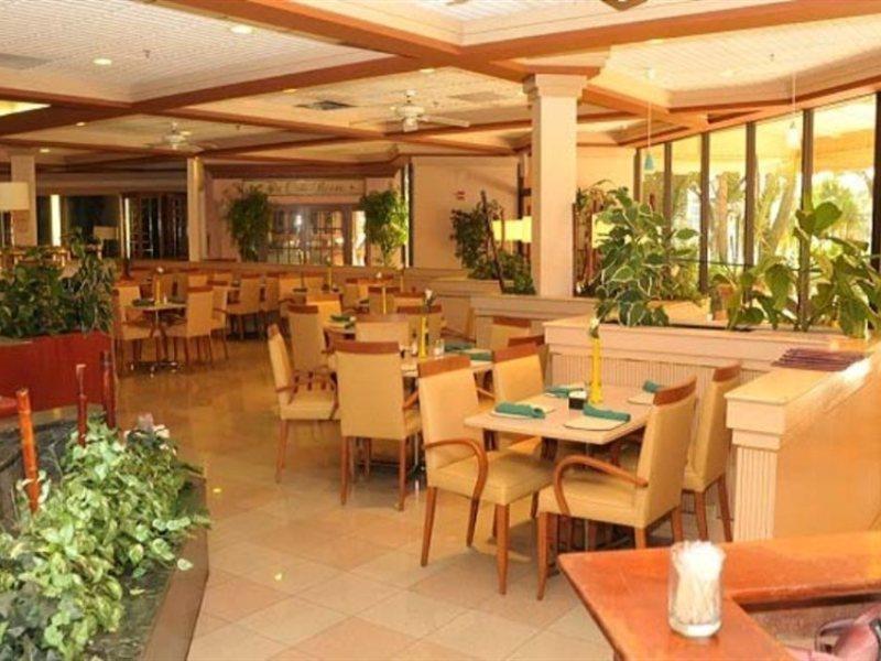 Chateau Mar Golf Resort, Trademark Collection By Wyndham Lauderhill Dış mekan fotoğraf